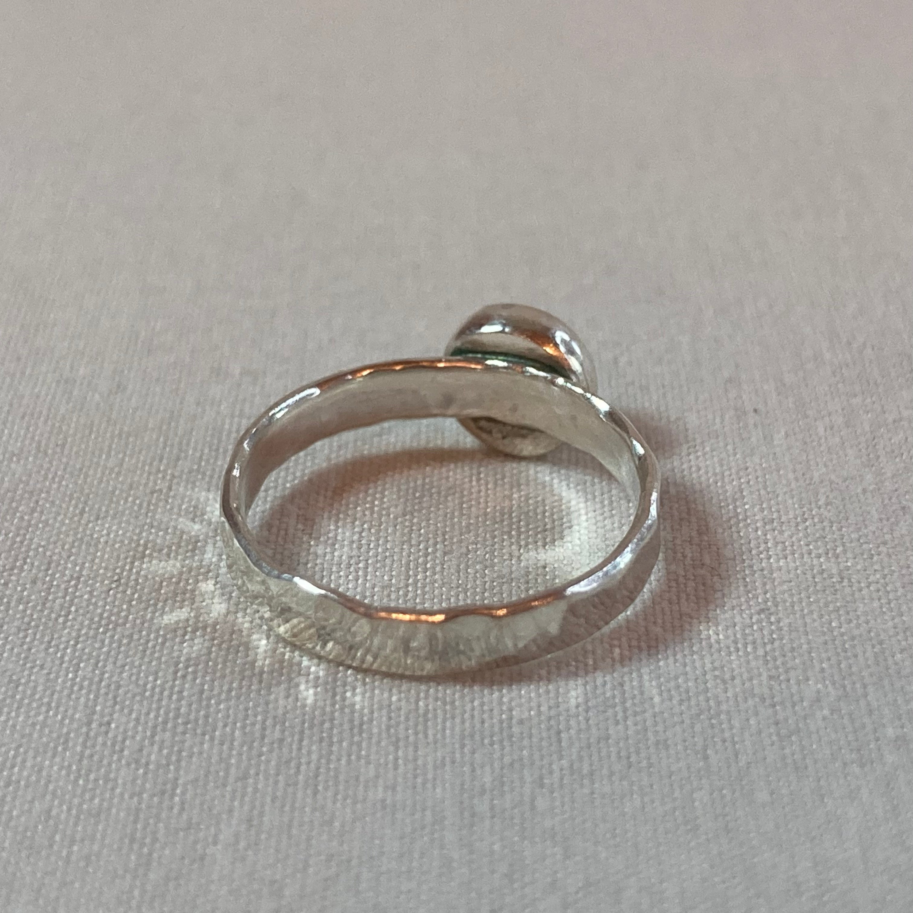 garnet in silver ~ size 4